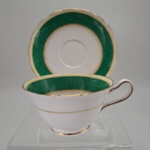 Grosvenor Allandale Bone China Teacup & Saucer Set Green Gold Trim England